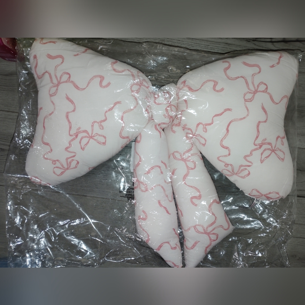 Pink Ribbon Painted Bow Pillow Larger Size 🆕 Urban Outfitters Unused